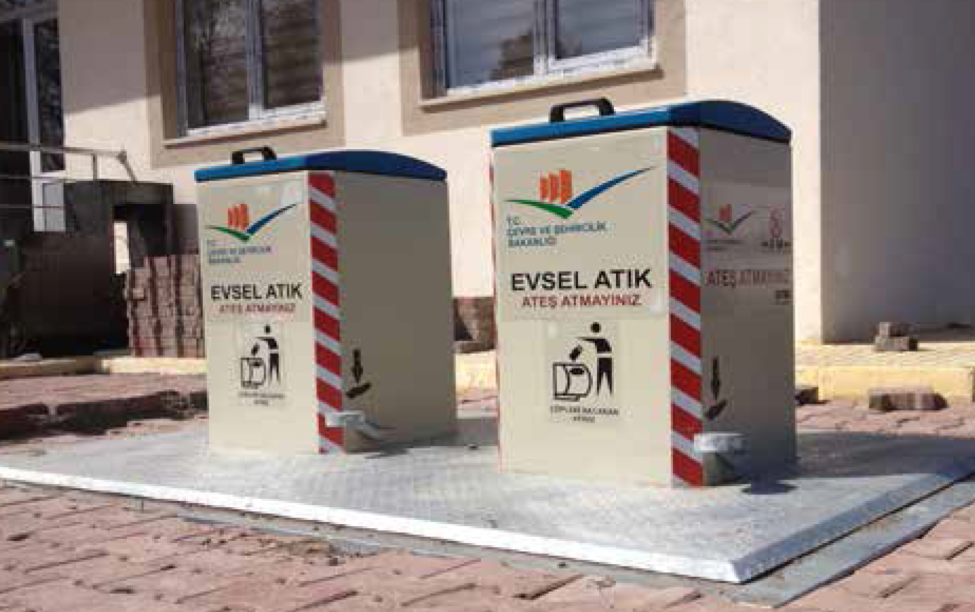 ÇÖP KONTEYNERLARI